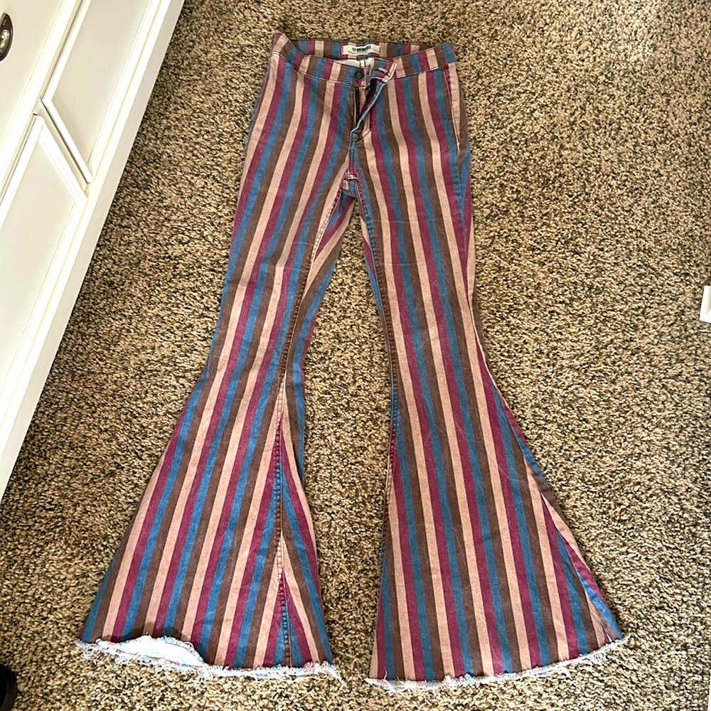 Rock and Roll Bell Bottom Jeans 
Size 36x34